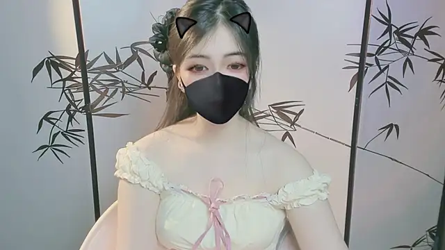 Snapshot of Sparkly_Candy chatting on 19, 10, 2025 Sparkly Candy online show from 19, 10, 2025