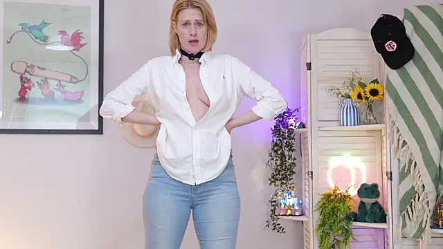 Snapshot of Island_Peach chatting on 23, 3, 2026 Island Peach online show from 23, 3, 2026