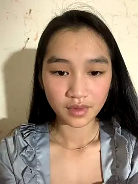 Snapshot of -Lie-06 chatting on 11, 10, 2025 -Lie-06 online show from 11, 10, 2025