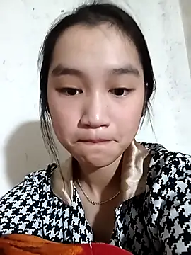 Snapshot of -Lie-06 chatting on 8, 10, 2025 -Lie-06 online show from 8, 10, 2025