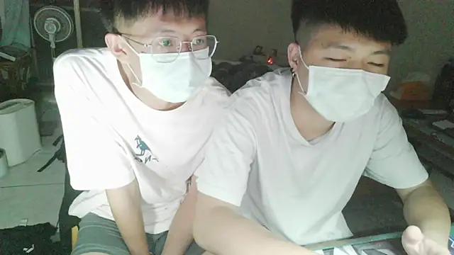 Snapshot of zhu000000 chatting on 10, 4, 2026 zhu000000 online show from 10, 4, 2026