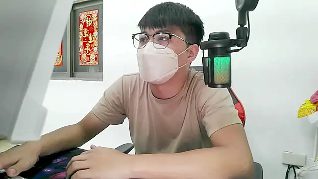 Snapshot of zhu000000 chatting on 29, 10, 2025 zhu000000 online show from 29, 10, 2025