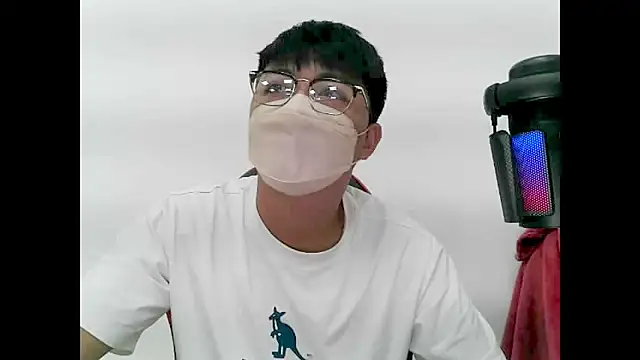 Snapshot of zhu000000 chatting on 30, 10, 2025 zhu000000 online show from 30, 10, 2025