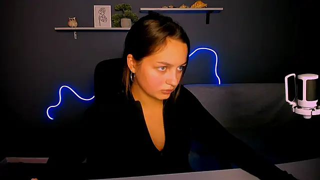 afina crazy online show from 6, 10, 2025