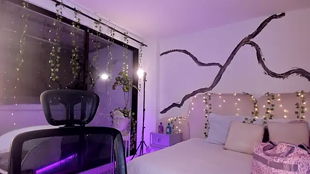 SarahCastro1  online show from 12, 10, 2025