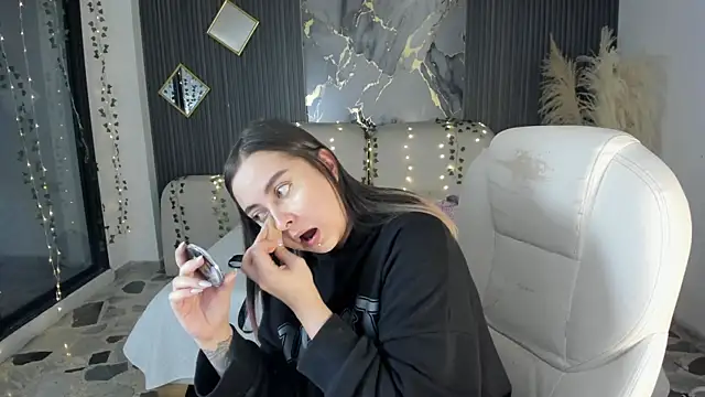 SarahCastro1  online show from 9, 1, 2026