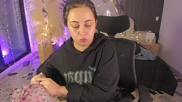 SarahCastro1  online show from 26, 2, 2026