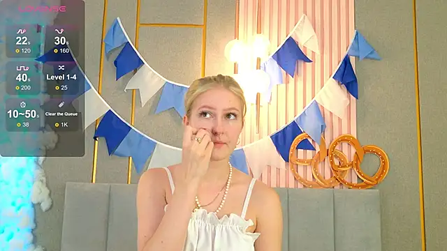 Snapshot of KarmaLex_ chatting on 5, 10, 2025 KarmaLex online show from 5, 10, 2025