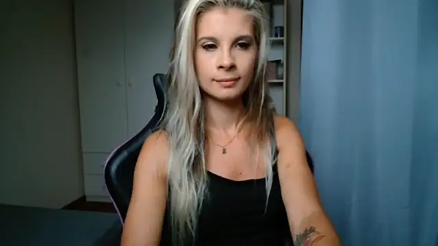 KristineGlow online show from 7, 8, 2026