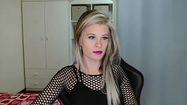 KristineGlow online show from 6, 2, 2026