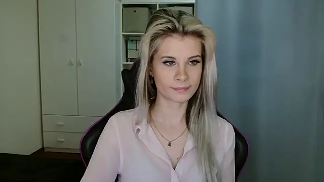 KristineGlow online show from 2, 3, 2026