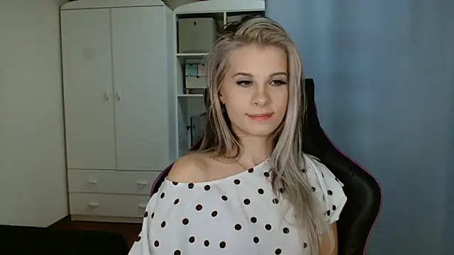 KristineGlow online show from 27, 3, 2026