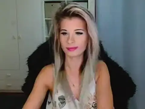 KristineGlow online show from 2, 12, 2025