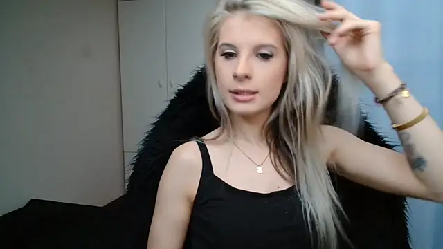 KristineGlow online show from 19, 6, 2026