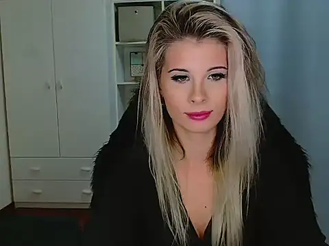 KristineGlow online show from 14, 11, 2025