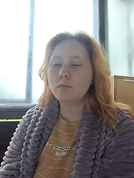 Snapshot of MiaKissy chatting on 4, 5, 2026 MiaKissy online show from 4, 5, 2026