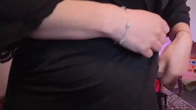 SilkenSin online show from 14, 4, 2026