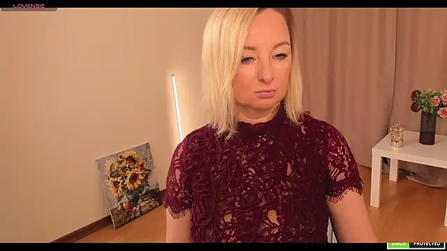 sexmom8 online show from 13, 10, 2025