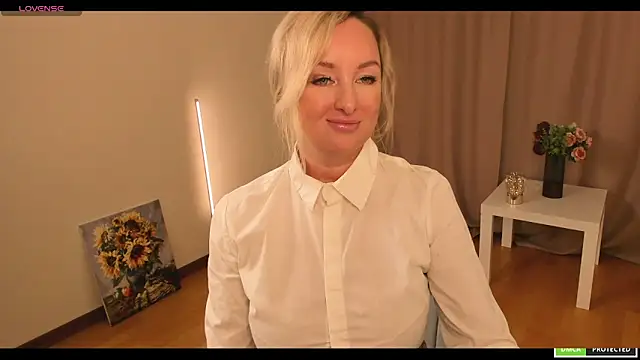 sexmom8 online show from 9, 10, 2025