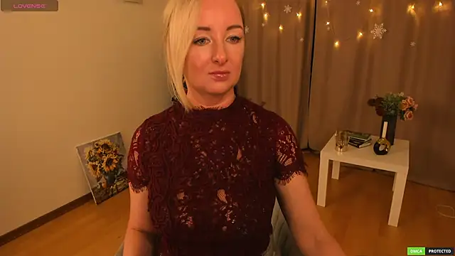 sexmom8 online show from 17, 12, 2025