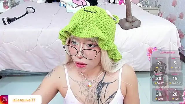 Snapshot of SafiroAgataaa chatting on 14, 7, 2026 SafiroAgataaa online show from 14, 7, 2026