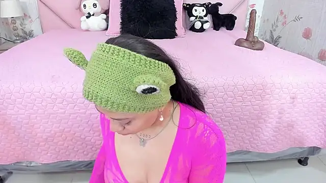 SafiroAgataaa online show from 8, 3, 2026