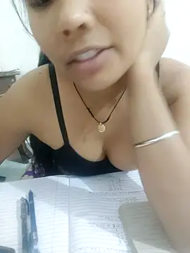 Snapshot of Vaani_Cutie chatting on 12, 11, 2025 Vaani Cutie online show from 12, 11, 2025