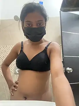 Snapshot of HeerStd chatting on 7, 11, 2025 HeerStd online show from 7, 11, 2025