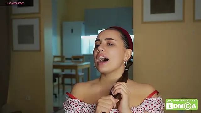 KateCarrey online show from 28, 10, 2025