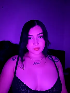 Emily Reyna online show from 13, 9, 2025