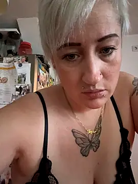 Snapshot of Rozendefotz chatting on 5, 11, 2025 Rozendefotz online show from 5, 11, 2025