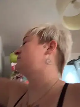 Snapshot of Rozendefotz chatting on 24, 11, 2025 Rozendefotz online show from 24, 11, 2025