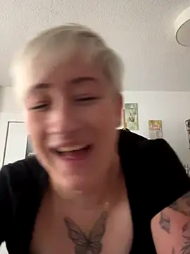 Snapshot of Rozendefotz chatting on 8, 10, 2025 Rozendefotz online show from 8, 10, 2025