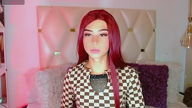 Daphnne Foxx online show from 6, 10, 2025