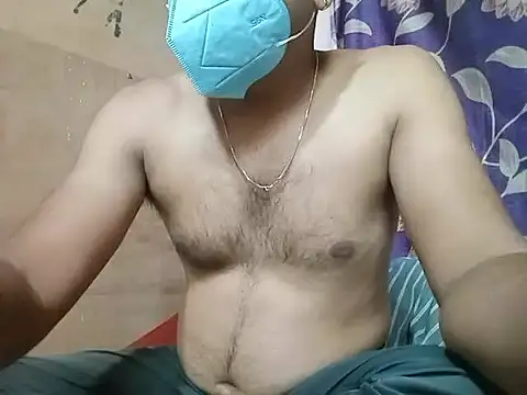 Snapshot of StreetLover_77 chatting on 18, 9, 2025 StreetLover 77 online show from 18, 9, 2025