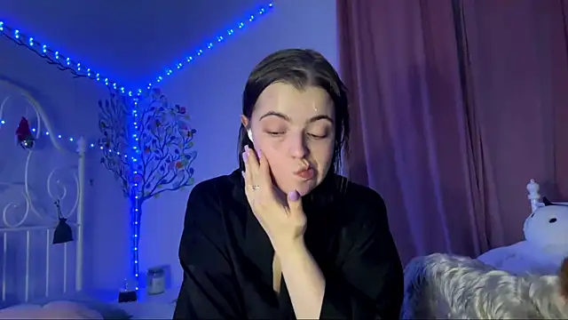 HoneyMist online show from 12, 10, 2025