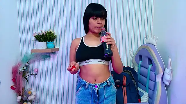Snapshot of kataleya__18 chatting on 21, 7, 2026 kataleya 18 online show from 21, 7, 2026