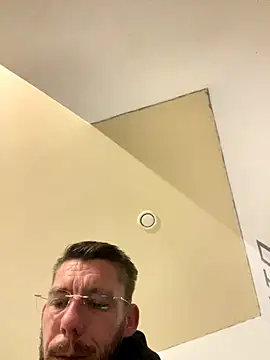 pimousssse online show from 1, 11, 2025