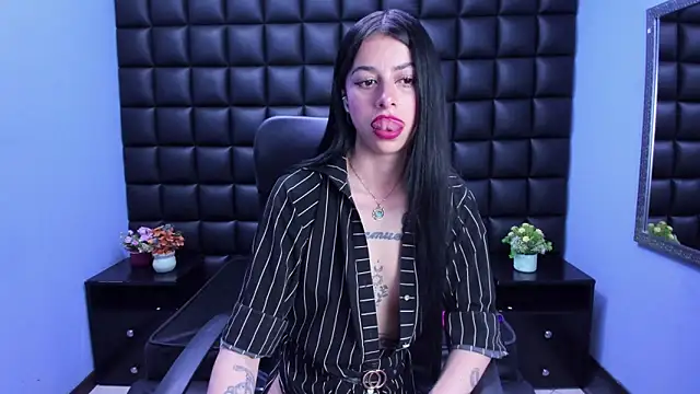 Dulce Miaa  online show from 21, 3, 2026