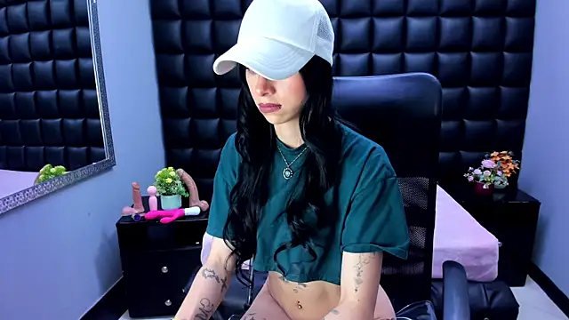 Dulce Miaa  online show from 8, 5, 2026