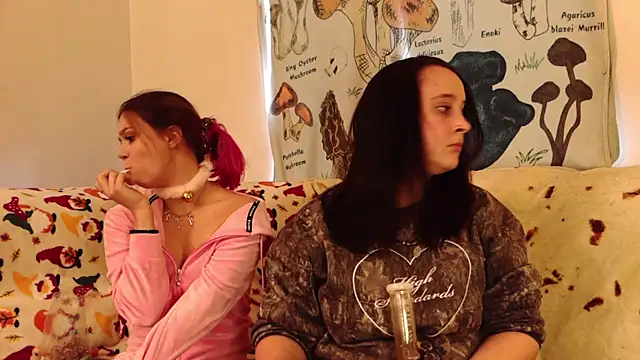 Shadow Slut online show from 9, 10, 2025