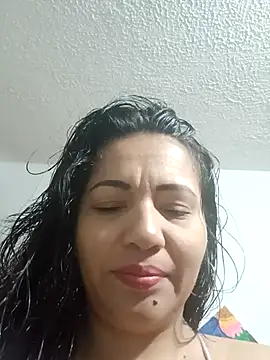 agatha sluttylatina online show from 9, 2, 2026