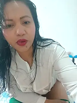 agatha sluttylatina online show from 5, 3, 2026