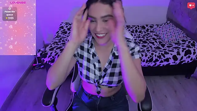 Snapshot of megaan_cb chatting on 21, 11, 2025 megaan cb online show from 21, 11, 2025