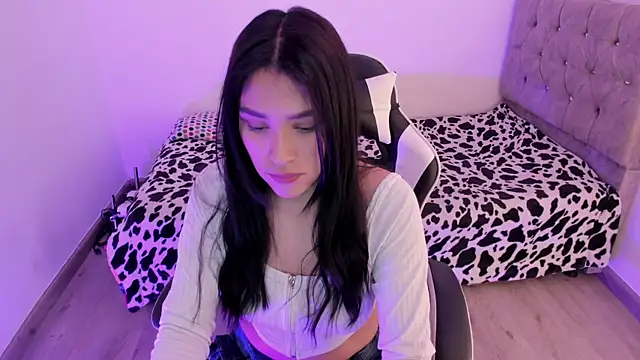 Snapshot of megaan_cb chatting on 4, 11, 2025 megaan cb online show from 4, 11, 2025