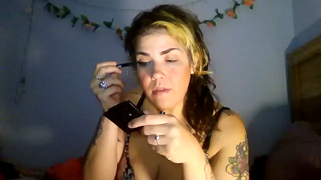 thickasstley online show from 31, 5, 2026