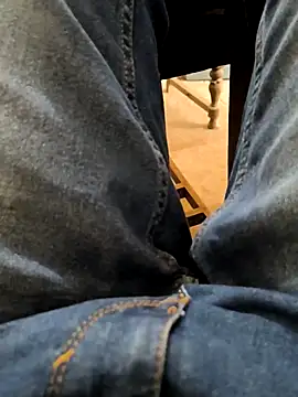 bigdick lickingexpert08 online show from 27, 10, 2025