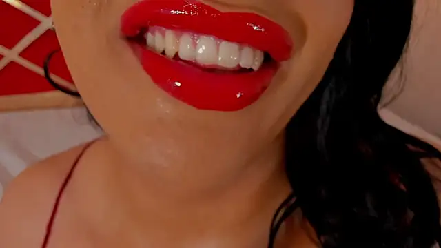Snapshot of sweet_Elizabeth chatting on 9, 7, 2026 sweet Elizabeth online show from 9, 7, 2026