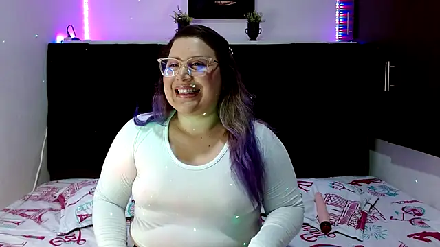 EmmaTower online show from 16, 9, 2025