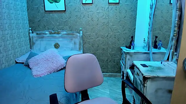 Lucia jane online show from 28, 2, 2026